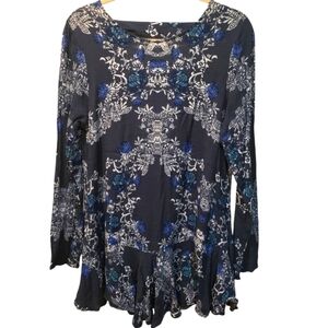 Floral Patterned Women's Tiered Tunic Top